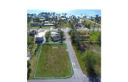 1502 Palm Blvd, Port St. Joe, FL 32456