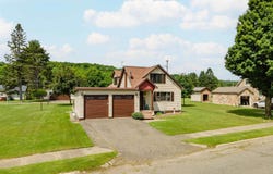 512 E First, Caspian, MI 49915