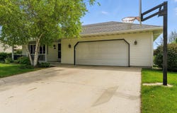 3813 S 10th St, Sheboygan, WI 53081