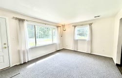 52890 James, New Baltimore, MI 48047