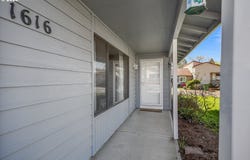 1616 N JOHNSON DR, Newberg, OR 97132