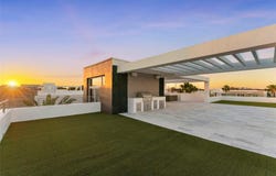 10561 NW 67th Ter, Doral, FL 33178