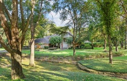 4 Waterchase Ct, Longview, TX 75605