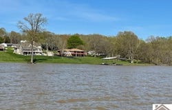 133 Blue River Rd, Cadiz, KY 42211