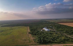 14867 County Rd 407, Trent, TX 79561