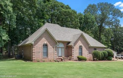 8136 Saddlebrook Cove, Olive Branch, MS 38654
