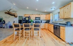 2455 S State St, Mt. Carmel, UT 84755