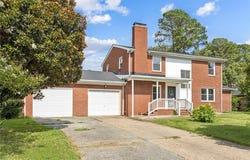 15 Robert Bruce Road, Poquoson, VA 23662