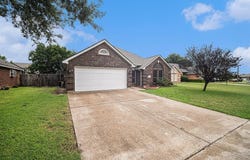 339 Schumacher Drive, Burleson, TX 76028