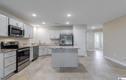 307 Breckinridge Circle, Vine Grove, KY 40175