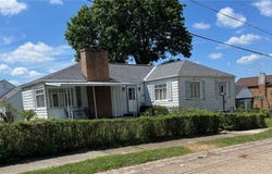 915 Oxford Boulevard, Steubenville, OH 43952