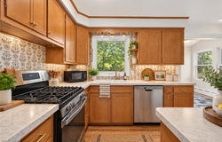 14269 Niagara Drive, Strongsville, OH 44136