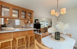 42 Waverly Road, Branford, CT 06405