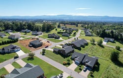 82 Clear Mountain Trail, Greeneville, TN 37745