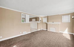 9161 Lakepointe Street, Detroit, MI 48224