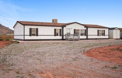 39 CALLE DEL LLANO, Laguna, NM 87026