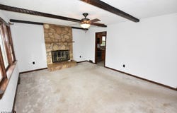 608 E Vail Rd, Roxbury Twp., NJ 07850-1218