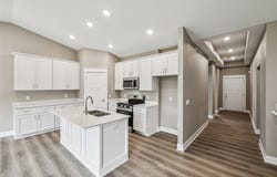 2323 N 8th Avenue E, Newton, IA 50208
