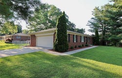 5114 Barry Ln, Floyds Knobs, IN 47119
