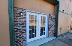 473 W Highway, Eldon, MO 65026