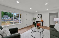 1330 HAWTHORNE ST, Sweet Home, OR 97386