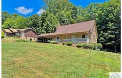 386 Marhill Dr, Ridgeway, VA 24148
