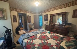 27 Broad Street, Van Lear, KY 41265