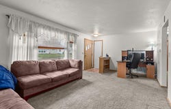 309 E 17TH Street, KAUKAUNA, WI 54130-3357