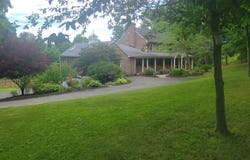 11 Gopher Road, Newtown, CT 06470