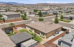 3284 E LIVIA Dr, St George, UT 84790