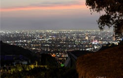 8000 Oceanus Drive, Los Angeles, CA 90046