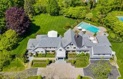 15 Banbury Lane, Lloyd Harbor, NY 11743