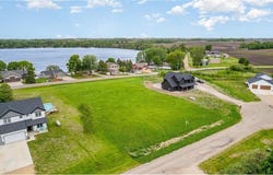 19329 Lake Volney Circle, Le Center, MN 56057