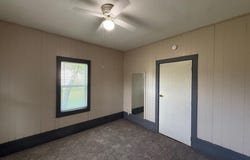 510 E 2nd Ave, Hutchinson, KS 67501