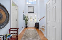 5400 Highpoint Dr, Crestwood, KY 40014