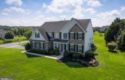 402 NASTASI COURT, MULLICA HILL, NJ 08062