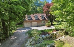 89 Main St, Westford, MA 01886