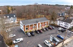 35-41 W Main St, Georgetown, MA 01833