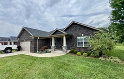 106 Hollow Springs Dr, Bardstown, KY 40004