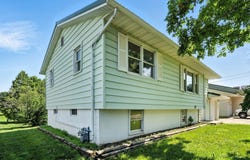 404 E Gardner Street, New Hampton, IA 50659