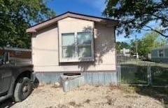 705  Fm 471 N, Trlr, #10, Castroville, TX 78009