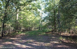 1000 Colston Road, Holly Springs, MS 38635