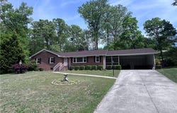 904 Blackstone Circle, Thomasville, NC 27360