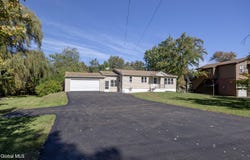 167 Guideboard Road, Waterford, NY 12188