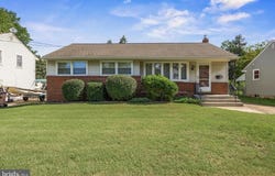 909 SMITH STREET, DELRAN, NJ 08075