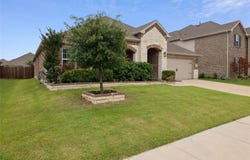 933 Basket Willow Terrace, Fort Worth, TX 76052