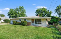 24043 Sunnyside Avenue, Elkhart, IN 46516-6004