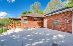 396 2nd Street NE, Carrollton, OH 44615