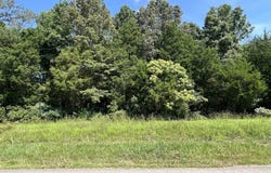 3708 E New Roe Road, Adolphus, KY 42120