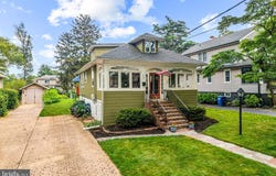 313 FAIRVIEW AVENUE, MOORESTOWN, NJ 08057